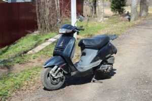 Скутер Honda Lead